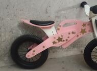 Grajewo ogłoszenia: Sprzedam drewniany rower biegowy na pompowanych kołach. Stan... - zdjęcie