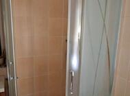 Grajewo ogłoszenia: Sprzedam używaną kabinę prysznicową z brodzikiem 90 cm, stan... - zdjęcie