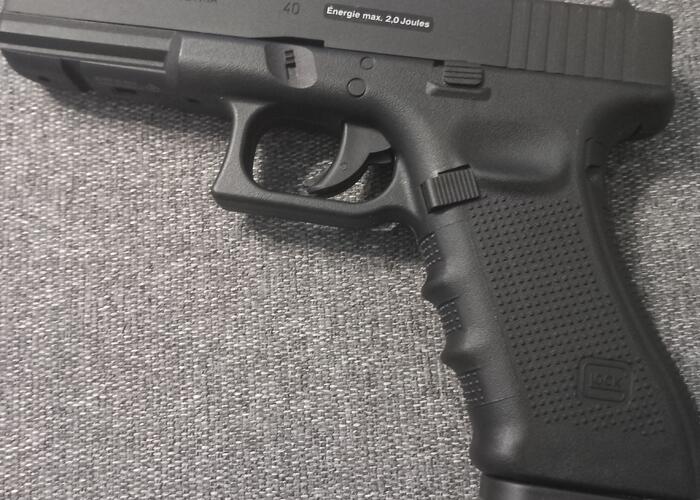 Grajewo ogłoszenia: Sprzedam nowa wiatrówkę Glock 22 na CO2 300 zl