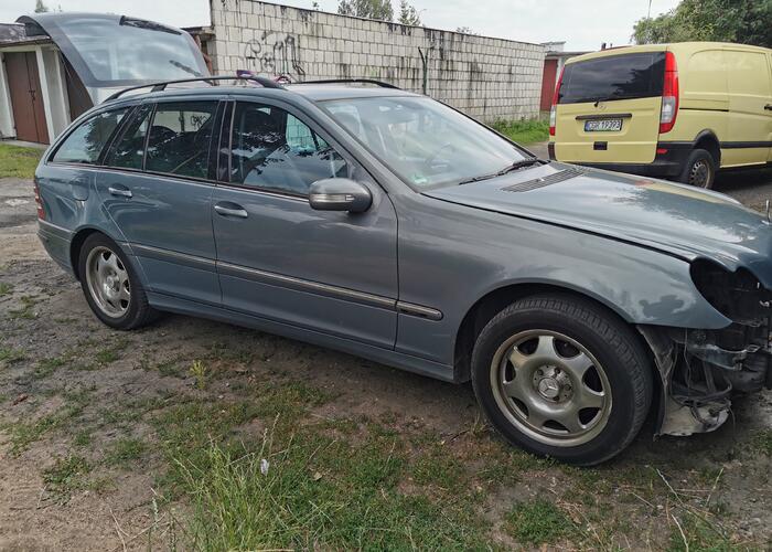 Grajewo ogłoszenia: Sprzedam Mercedes W203 2.2 Cdi 120km. Rok 2006.
Uszkodzony...