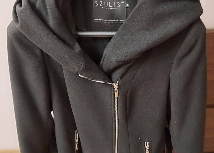 Grajewo ogłoszenia: Sprzedam.  Płaszcz  z kapturem.  Rozmiar 42. Stan bardzo dobry.