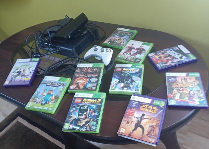 Grajewo ogłoszenia: Sprzedam Xboksa i płyty Xboksa w całości