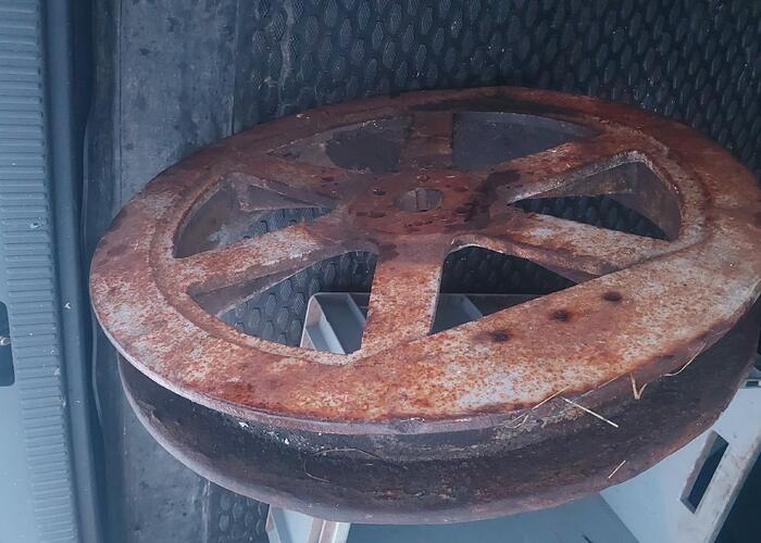 Grajewo ogłoszenia: Sprzedam kolo zeliwne masywne