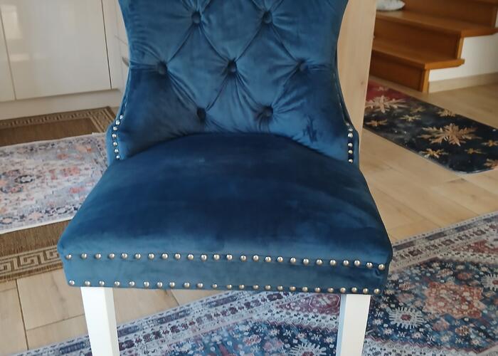 Grajewo ogłoszenia: Sprzedam 4 krzesła . Cena za jedno 150zl do negocjacji.