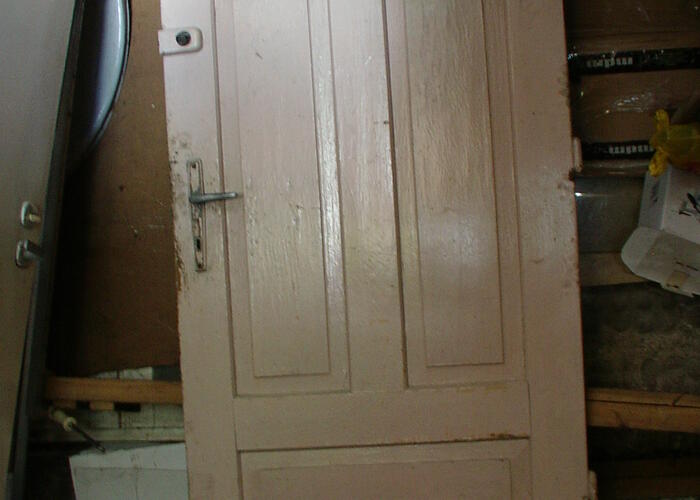 Grajewo ogłoszenia: Sprzedam stare solidne drzwi drewniane .Dwa zamki jak na zdjęciu .